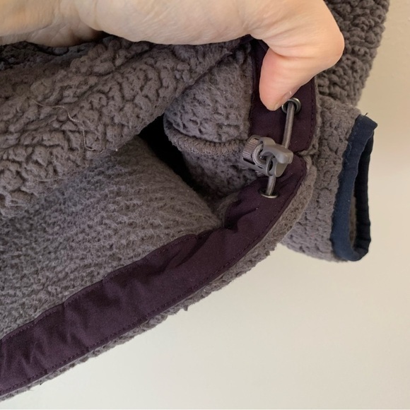 The North Face Gray Fleece Hoodie - Picture 8 of 10